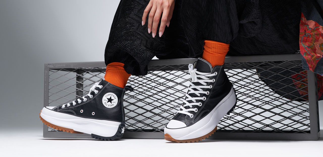 Cum se cureti incaltamintea din material